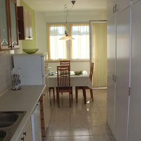 Apartment Green Four Stars Pula